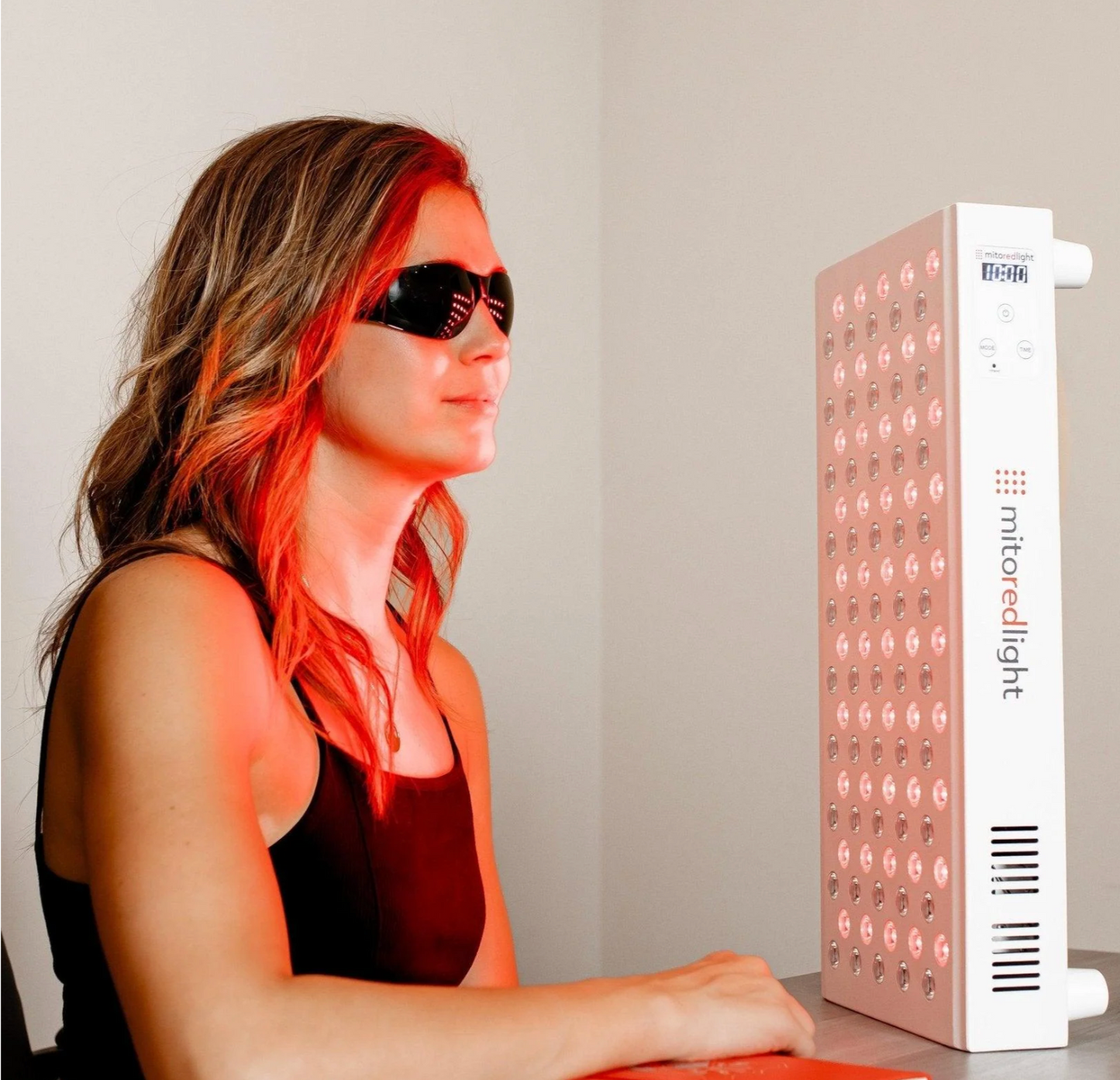 MitoMID 2.0 | Red Light Therapy Panel
