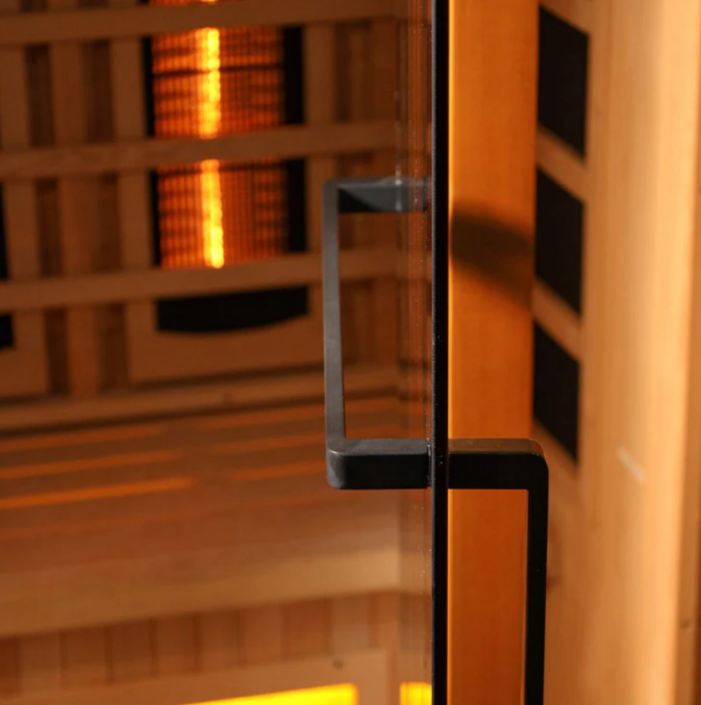 Golden Designs 3-Person Reserve Edition Full Spectrum with Himalayan Salt Bar