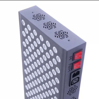 HGPRO750 Red Light Therapy Panel from Hooga